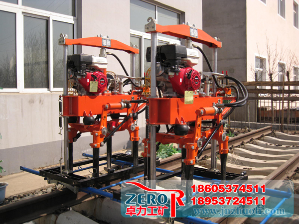 ����?y��)v�̙C(j��)